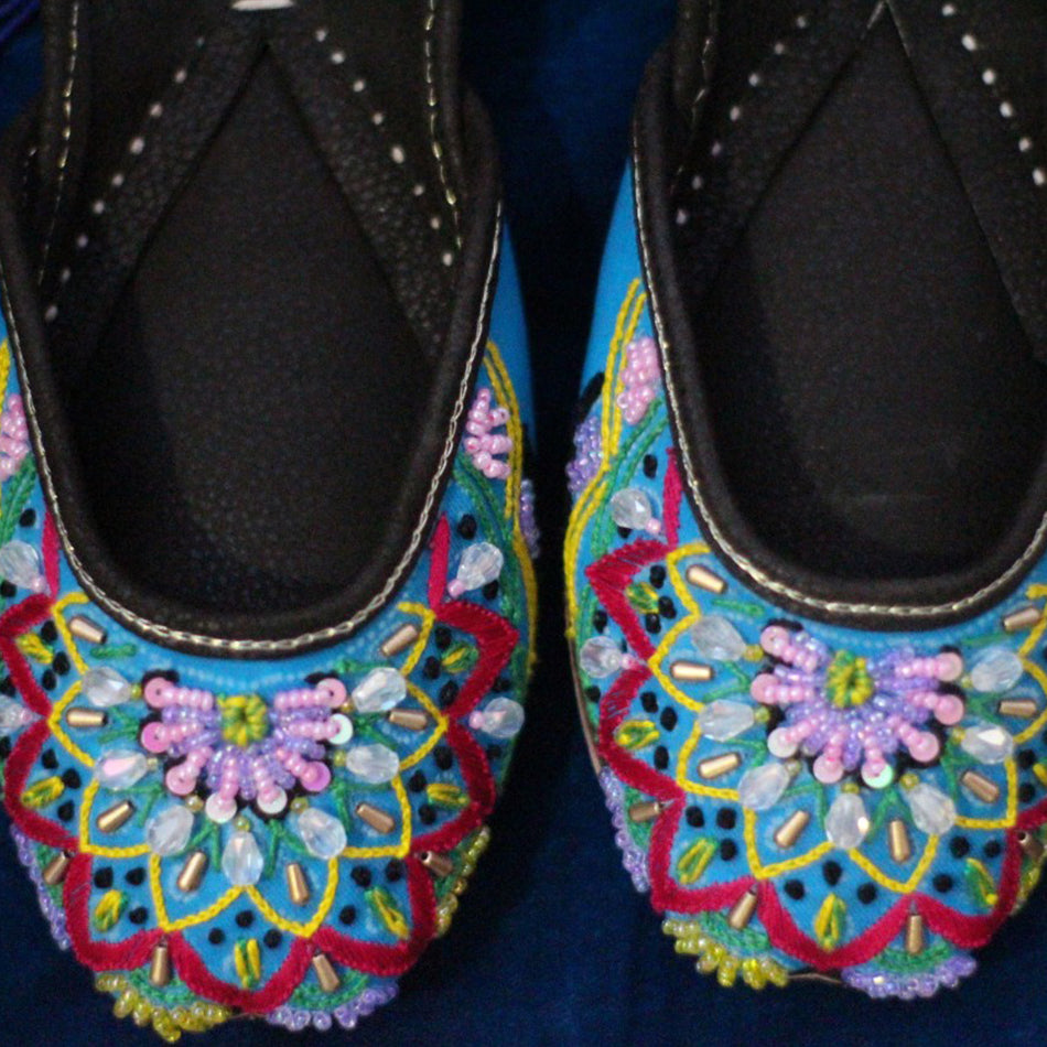 Zippy Zingy Pair of Khussas for every Occasion (Genuine Leather)