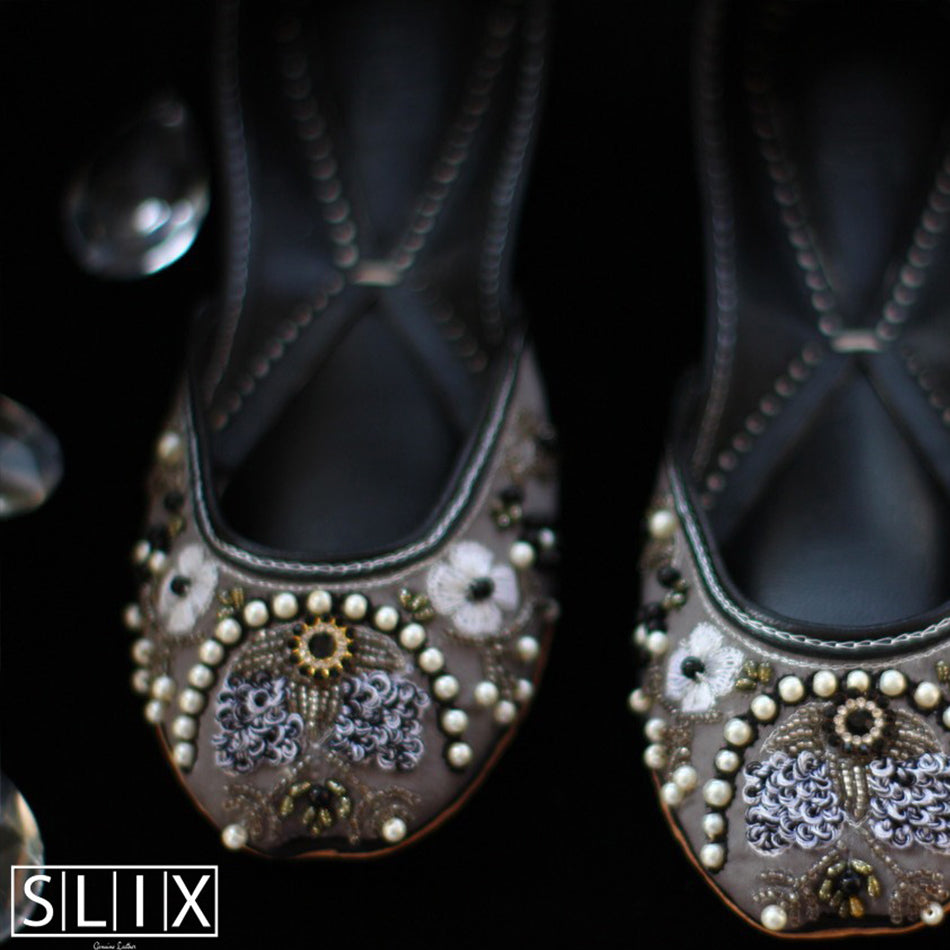 Dazzling Traditional Khussa with lovely Pearls and Stones (100% Pure Leather)