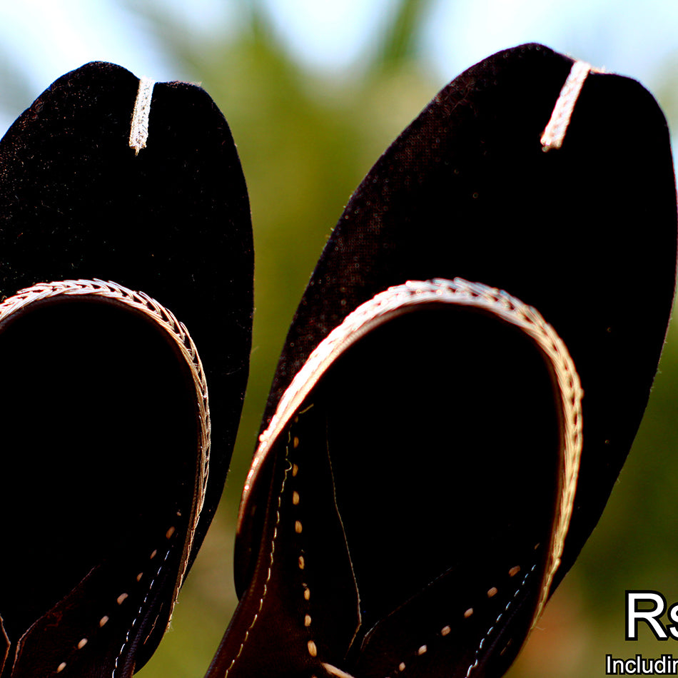 Black Casual Khussa in Pure Leather