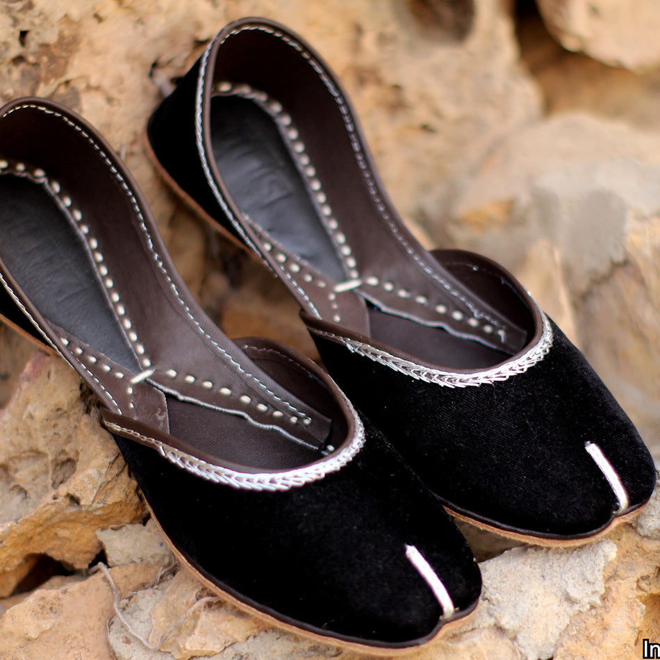 Black Casual Khussa in Pure Leather
