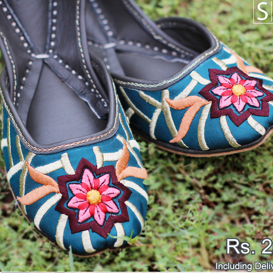 Pure Leather Pair of Khussa with Eye-catching colourful Embroidery