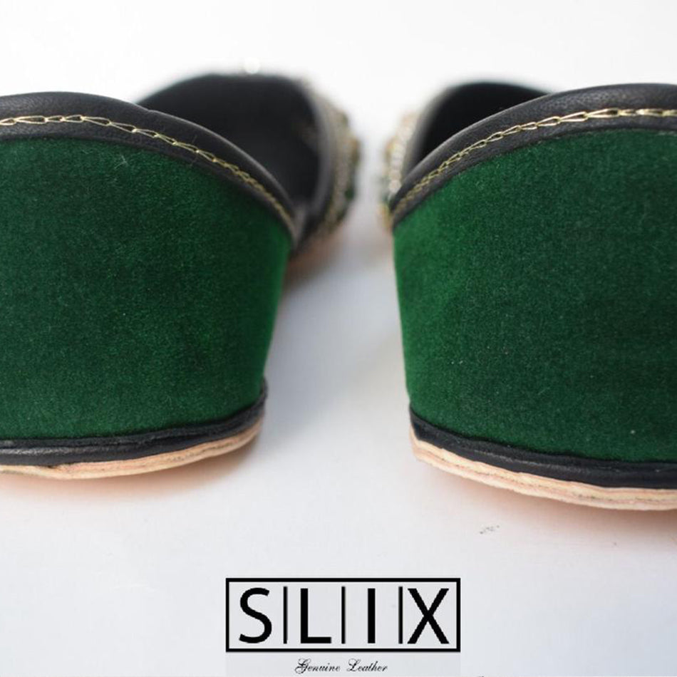 Dazzling Pair of Traditional Khussa Beautifully Crafted on Pure Leather
