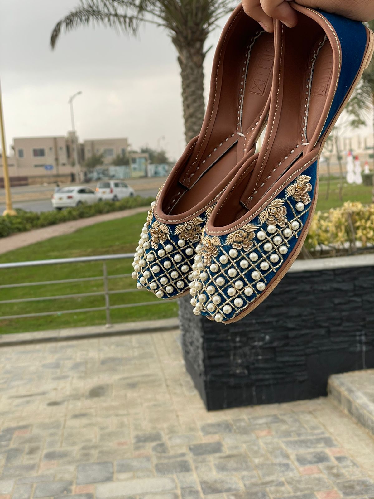 Fancy and Gorgeous Khussas with Pearls and Embroidery (100% Pure Leather)