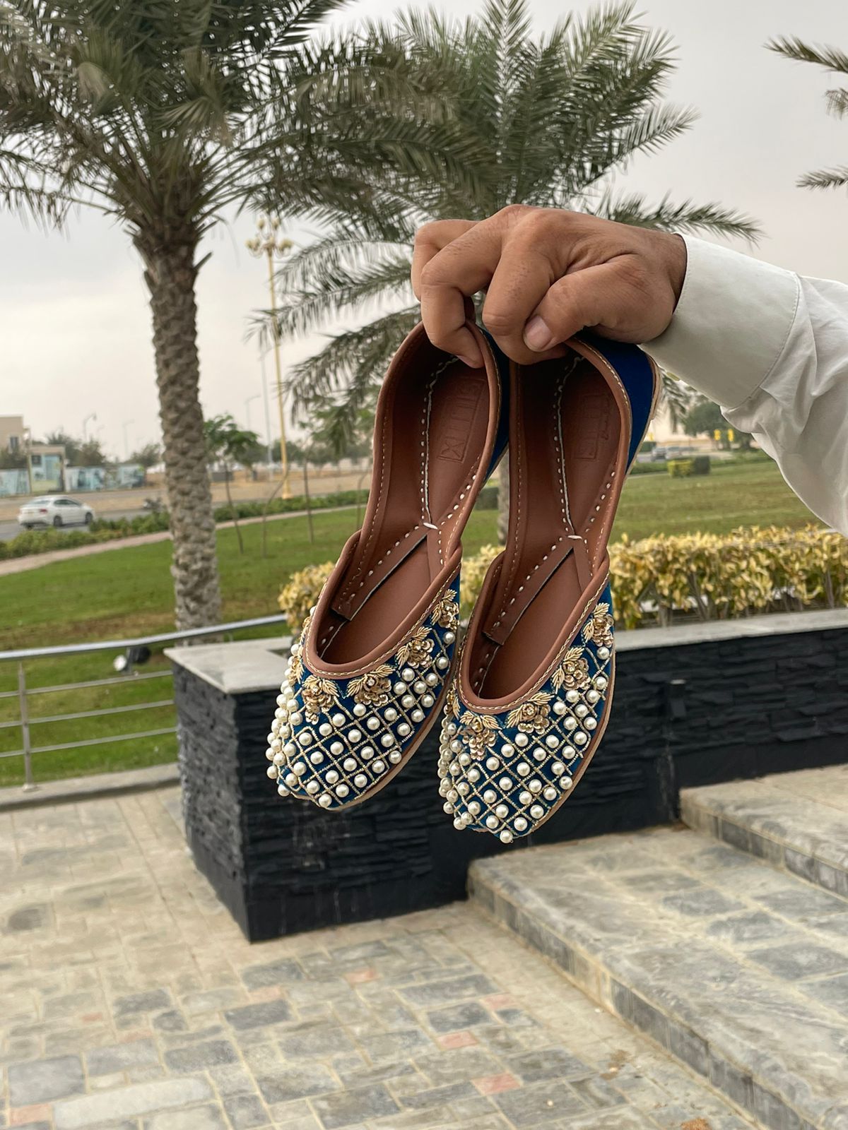 Fancy and Gorgeous Khussas with Pearls and Embroidery (100% Pure Leather)