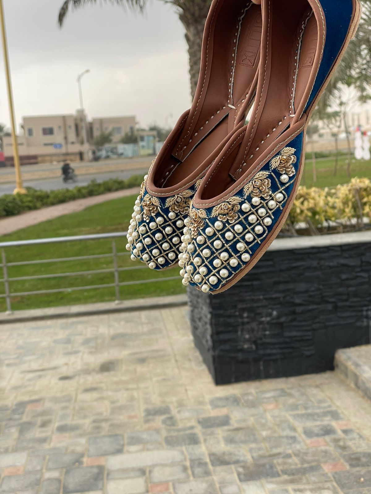 Fancy and Gorgeous Khussas with Pearls and Embroidery (100% Pure Leather)