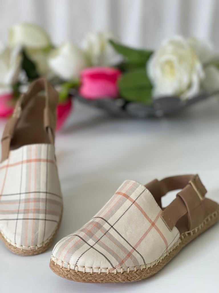 Flat Mules with Decent Look for Women of All Ages