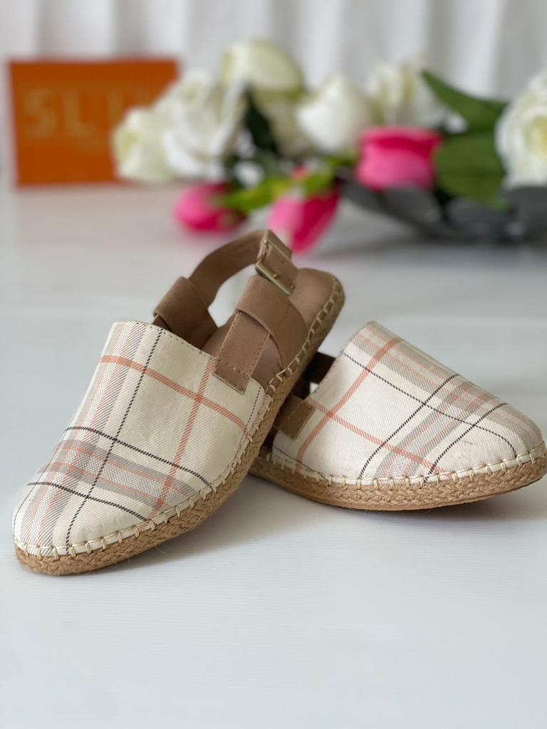 Flat Mules with Decent Look for Women of All Ages