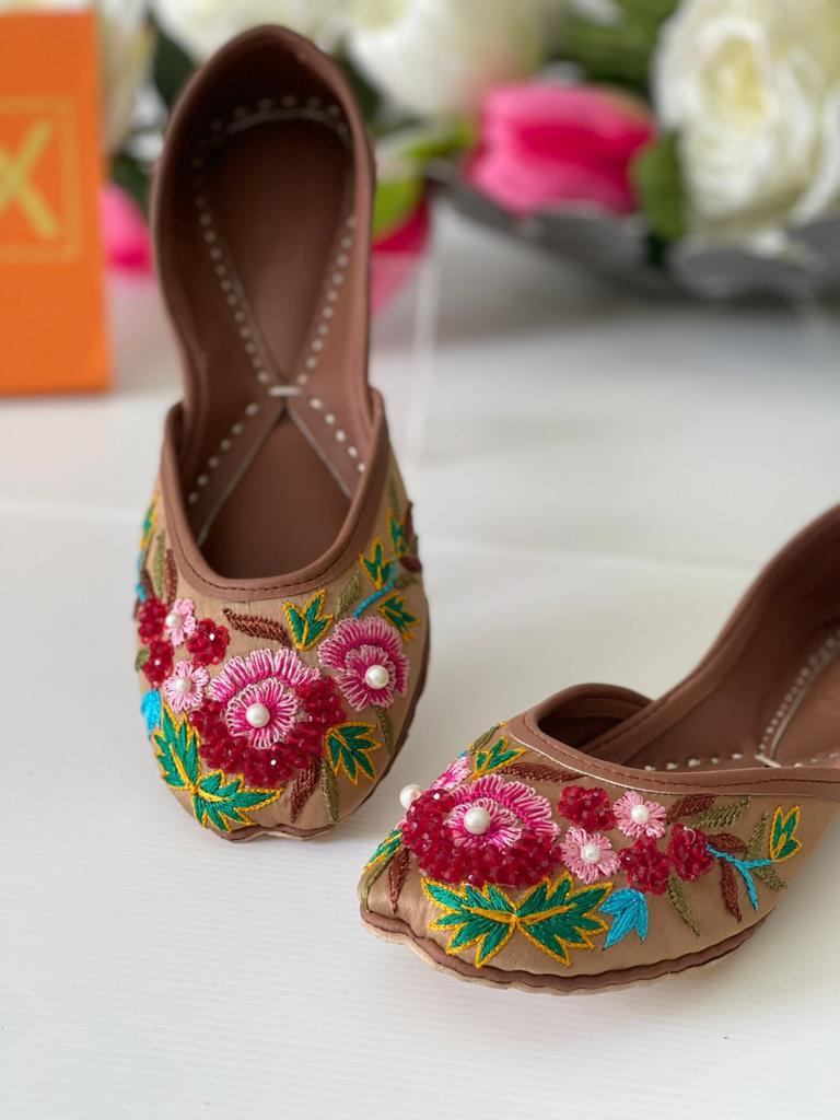 Flower Hand Embroidered Khussas in Pure Leather