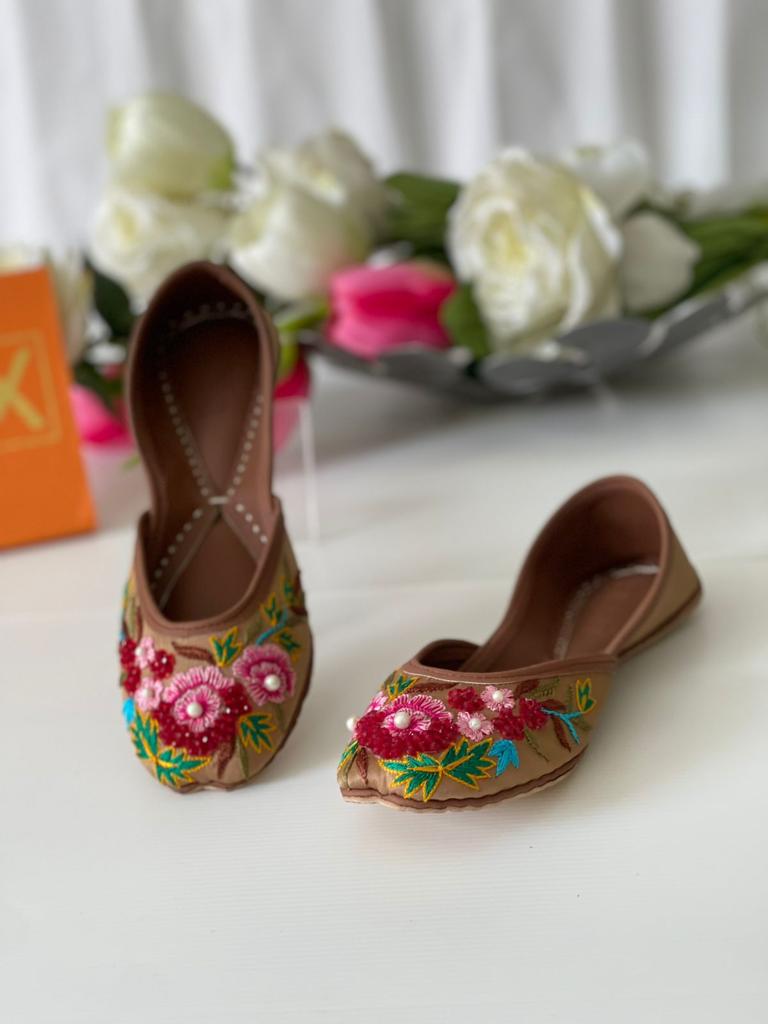 Flower Hand Embroidered Khussas in Pure Leather