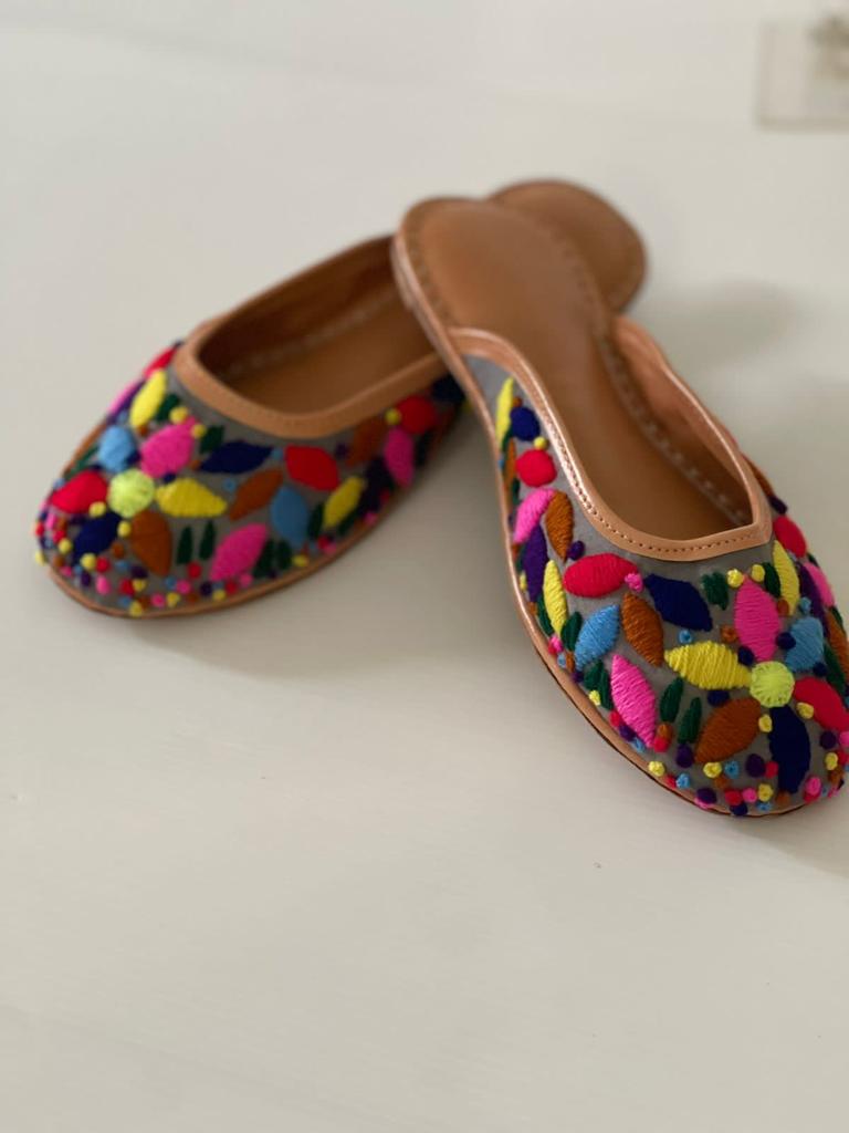 Modern Style Flat Mule with Beautiful Thread Hand Embroidery in Pure Leather