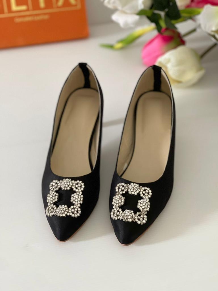 Gorgeous Black Heels For All Festive Mood